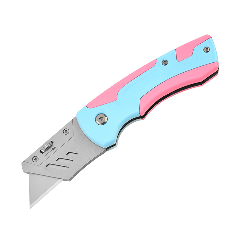 Coltello multiuso per avventure all'aria aperta