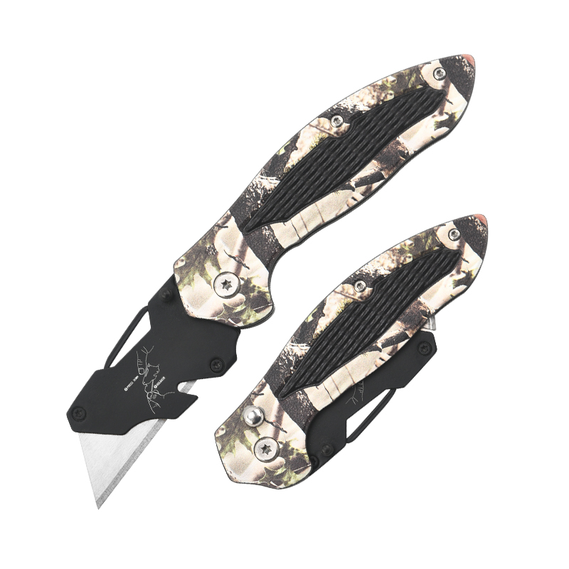 Compact Retractable Knife